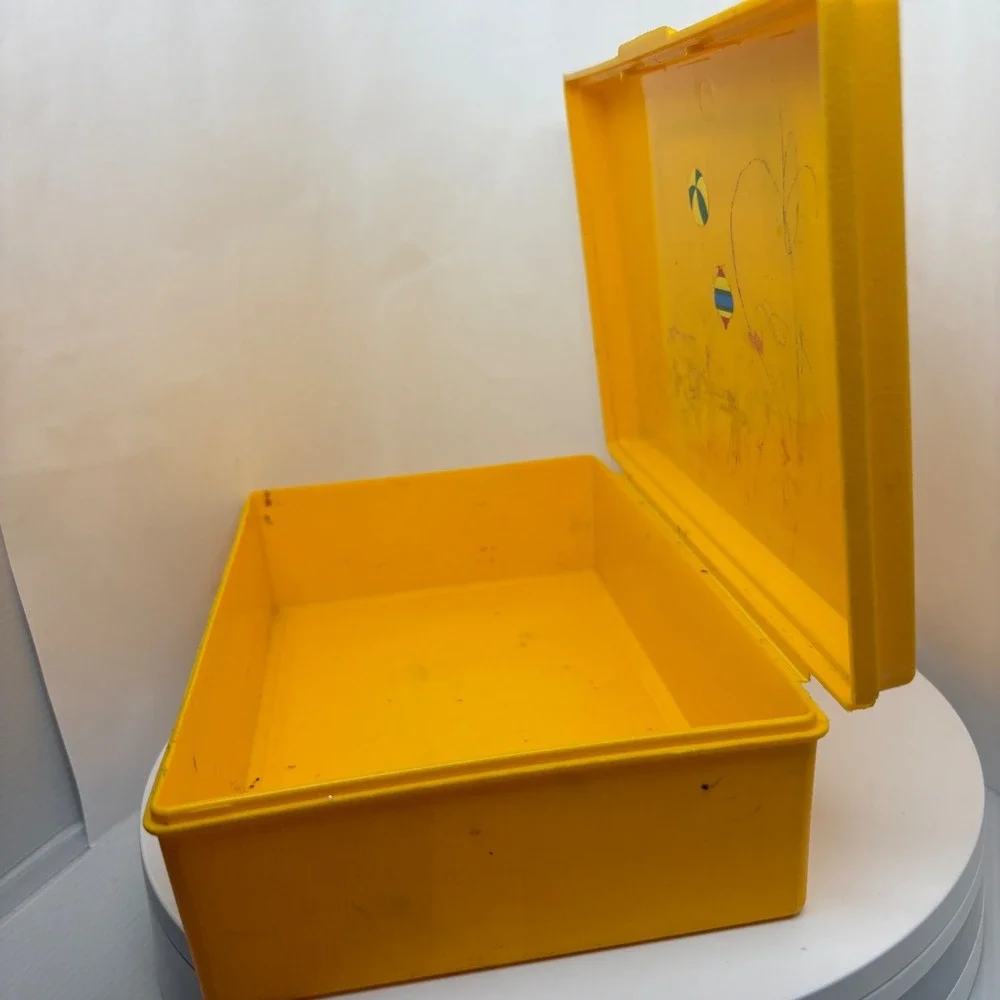 1980s Sterling Plastics Yellow School Utility Box 268 Hot‎ Dog Label 1981 USA